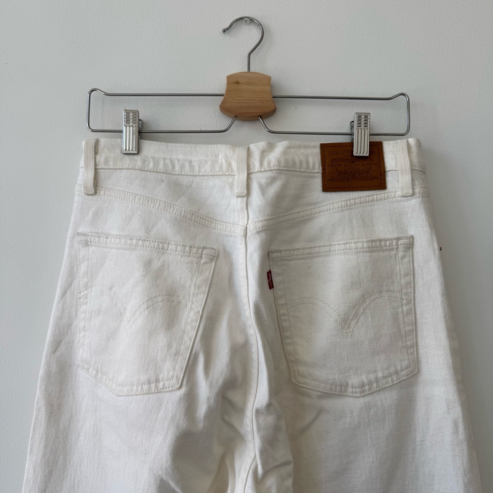 Levi's White Ribcage Straight Ankle Jeans
